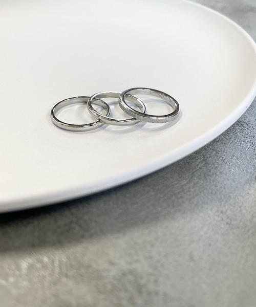 PARKS TOKYO SELECT(パークストウキョウセレクト)の「金属アレルギー対応 サージカルステンレス/316L グリッター/プレーン スリムリング3点セット(リング・レディース・シルバー/ゴールド・9号/11号/14号)」の4枚目の写真