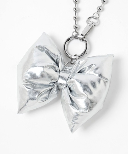 LOWRYS FARM(ローリーズファーム)の「BIGリボンパファーチャーム 127301(キーホルダー・レディース・ブラック/シルバー/ブラック系その他・FREE)」の5枚目の写真