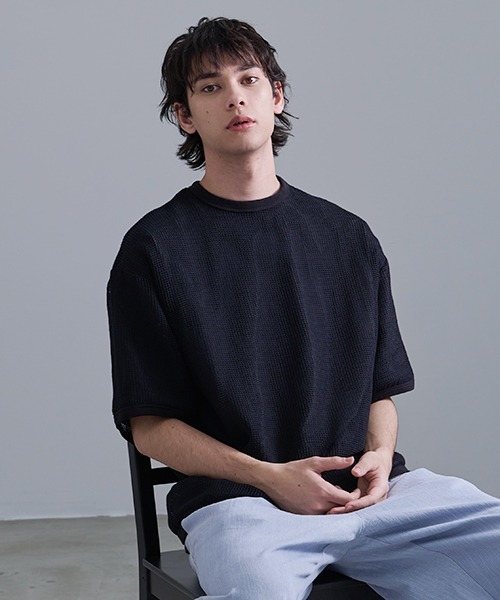 Revo.(レボ)の「Revo. コットンメッシュ SS Tee(Tシャツ/カットソー・メンズ・グレー/カーキ/ナチュラル/ブルー/ブラック・2/1)」の6枚目の写真