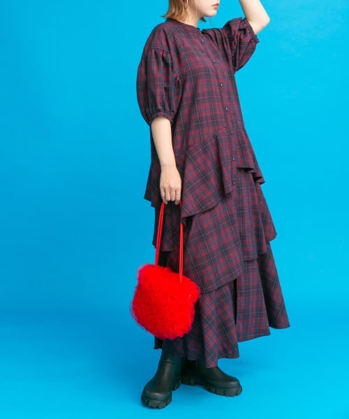 KBF（ケイビーエフ）の「ボリュームチュールBAG（ショルダーバッグ・レディース・レッド/ブラック/グリーン系その他・ONE）」の21枚目の写真