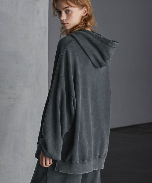 SERACE（セラス）の「【SERACE】Heavy weight vintage design pigment damage hoodie / ヘビーウェイトヴィンテージデザインピグメントダメージパーカー（パーカー・メンズ・ブラック/グレー/ブラウン・M/L）」の15枚目の写真