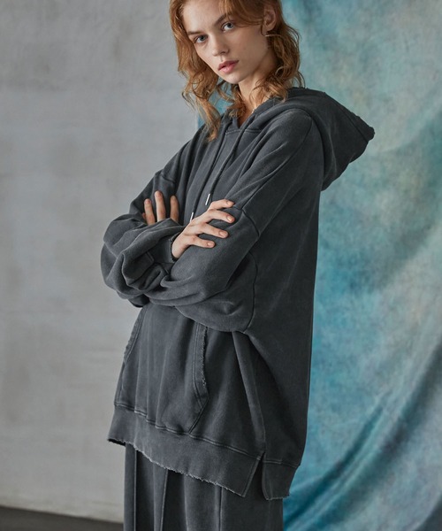 SERACE（セラス）の「【SERACE】Heavy weight vintage design pigment damage hoodie / ヘビーウェイトヴィンテージデザインピグメントダメージパーカー（パーカー・メンズ・ブラック/グレー/ブラウン・M/L）」の18枚目の写真