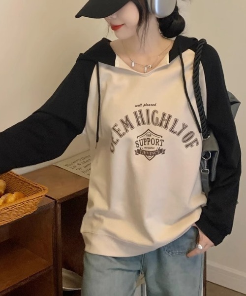 GEMEDA(ジェメダ)の「ラグランロゴTシャツ(Tシャツ/カットソー・レディース・ブラック/ベージュ/グリーン・M)」の11枚目の写真