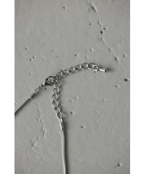STYLEMIXER（スタイルミキサー）の「スネイクチェーンネックレス（ネックレス・レディース・シルバー/ゴールド・FREE）」の5枚目の写真