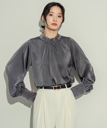 ワイドスリーブタックブラウス