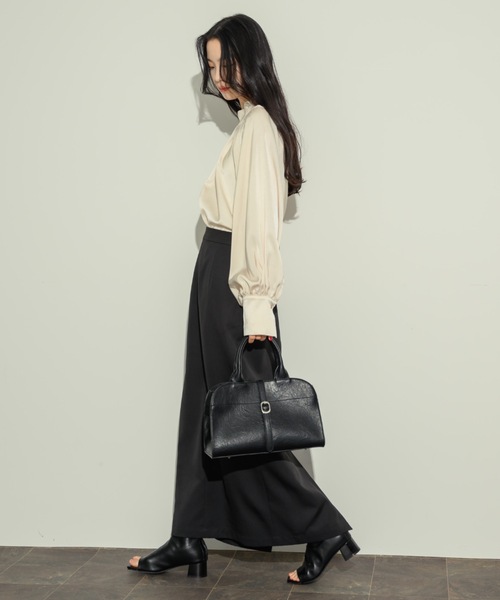 NEUNA(ヌナ)の「ワイドスリーブタックブラウス(シャツ/ブラウス・レディース・アイボリー/チャコールグレー・FREE)」の20枚目の写真