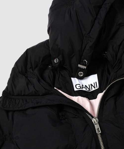 GANNI（ガニー）の「Nylon Tech Puffer Midi Jacket（ダウンジャケット/コート・レディース・ブラック・S/M）」の4枚目の写真
