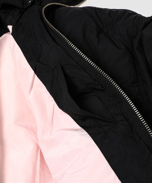 GANNI（ガニー）の「Nylon Tech Puffer Midi Jacket（ダウンジャケット/コート・レディース・ブラック・S/M）」の8枚目の写真