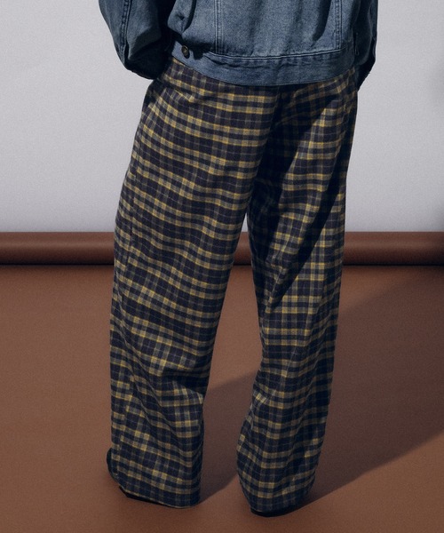 MUHET（ミュエータ）の「アソートチェックパンツ（スラックス・レディース・ネイビー/チャコールグレー・SMALL/MEDIUM/LARGE/X-LARGE）」の22枚目の写真