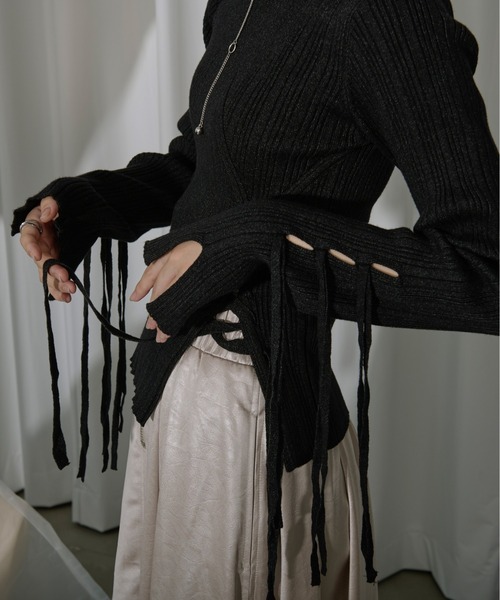 Ezick(エジック)の「Too ribbon レースアップリブニット(ニット/セーター・レディース・アイボリー/ブラック/グレー・FREE)」の3枚目の写真