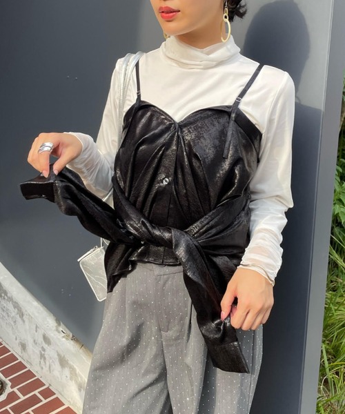 ENIM BY VICKY(エニムバイビッキー)の「2wayメタリックシャツブラウス《手洗い可能》(シャツ/ブラウス・レディース・ブラック/ピンク・M)」の2枚目の写真