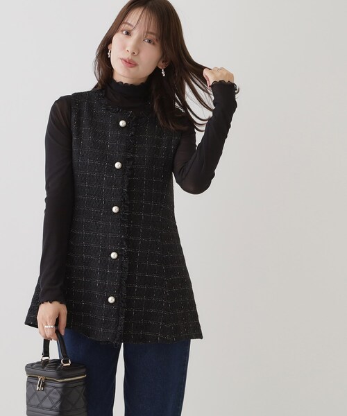 couture brooch（クチュールブローチ）の「パール調ボタンツイード