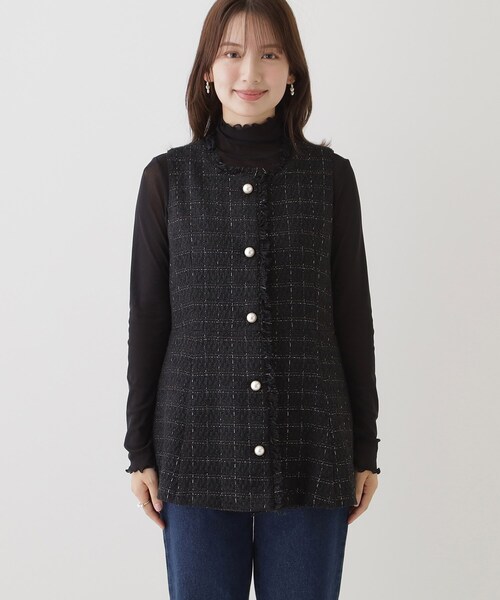 couture brooch（クチュールブローチ）の「パール調ボタンツイード