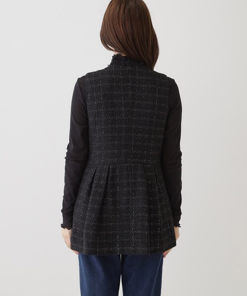 couture brooch（クチュールブローチ）の「パール調ボタンツイード