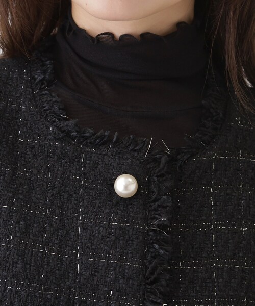 couture brooch（クチュールブローチ）の「パール調ボタンツイード