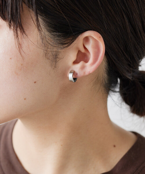 ear PAPILLONNER(イアパピヨネ)の「《金属アレルギー対応/ステンレス》バイカラーイヤリング(イヤリング・レディース・シルバー/ゴールド・FREE)」の13枚目の写真