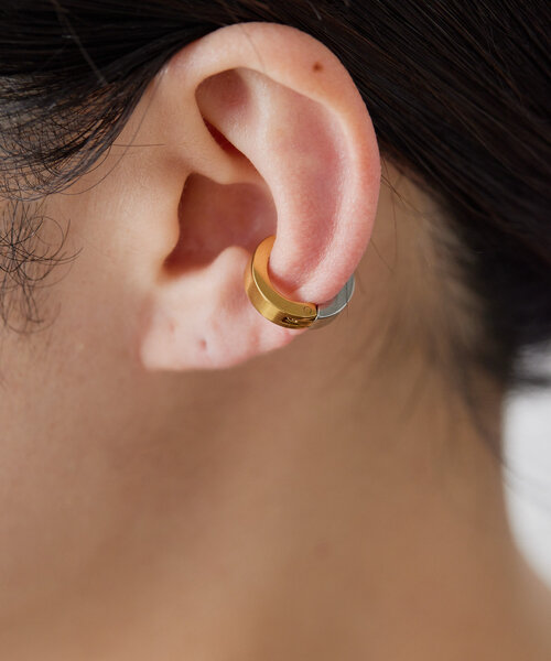 ear PAPILLONNER(イアパピヨネ)の「《金属アレルギー対応/ステンレス》バイカラーイヤリング(イヤリング・レディース・シルバー/ゴールド・FREE)」の3枚目の写真