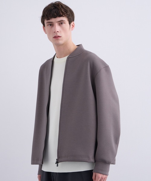 UNITED TOKYO（ユナイテッドトウキョウ）の「Aeroダンボールボンバージャケット（ブルゾン・メンズ・グレイッシュベージュ/ライトグレー/ブラック・2/1）」の8枚目の写真