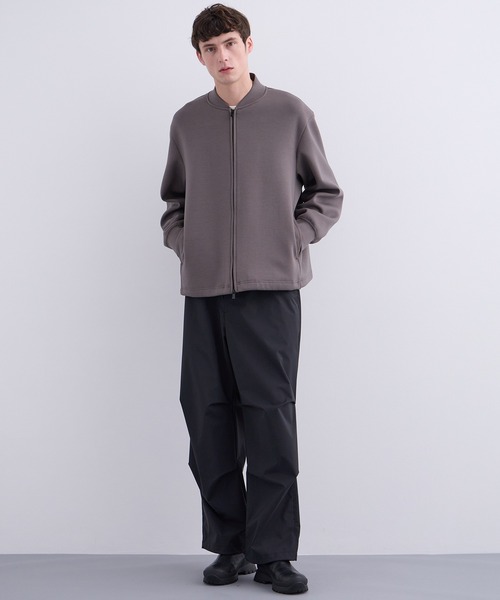 UNITED TOKYO（ユナイテッドトウキョウ）の「Aeroダンボールボンバージャケット（ブルゾン・メンズ・グレイッシュベージュ/ライトグレー/ブラック・2/1）」の14枚目の写真