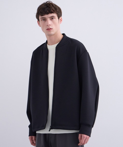 UNITED TOKYO（ユナイテッドトウキョウ）の「Aeroダンボールボンバージャケット（ブルゾン・メンズ・グレイッシュベージュ/ライトグレー/ブラック・2/1）」の9枚目の写真