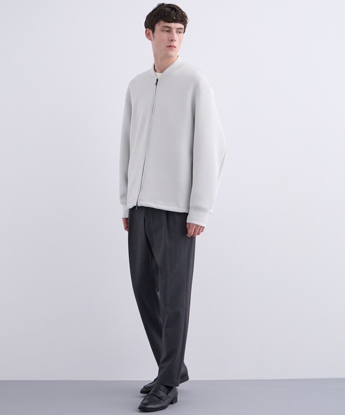 UNITED TOKYO（ユナイテッドトウキョウ）の「Aeroダンボールボンバージャケット（ブルゾン・メンズ・グレイッシュベージュ/ライトグレー/ブラック・2/1）」の13枚目の写真