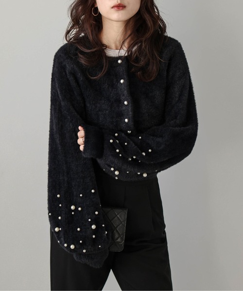 AMELY(エミリー)の「2wayパール袖ニットカーディガン(ニット/セーター・レディース・アイボリー/ブラック/グレー・フリー)」の16枚目の写真