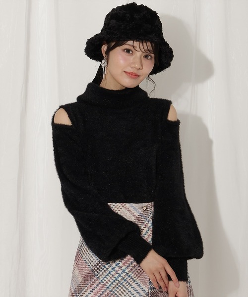 WILLSELECTION（ウィルセレクション）の「ショルダースリットオフタートルフェザーニット（ニット/セーター・レディース・ブラック/オフホワイト/ベージュ/ピンク・FREE）」の2枚目の写真