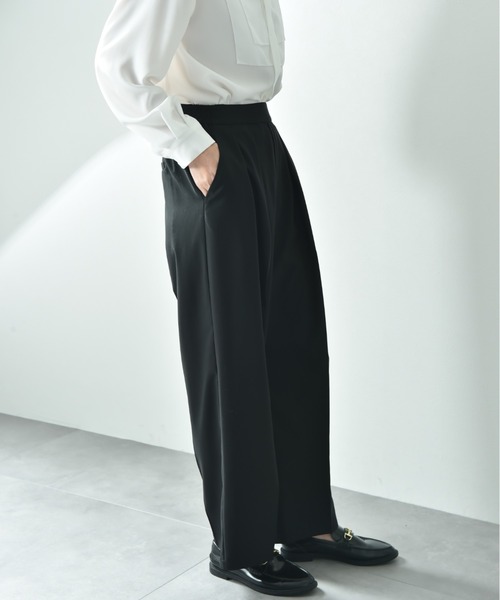 CLOCHE（クロシェ）の「【ＣＬＯＣＨＥ】Ｒｅｆｌａｘ　ＥＣＯウェザーストレッチテーパードパンツ（その他パンツ・レディース・ブラック/チャコールグレー・FREE）」の20枚目の写真