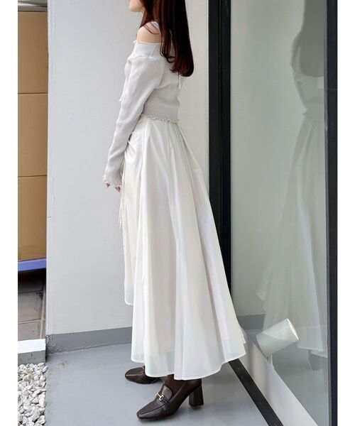 MERCURYDUO（マーキュリーデュオ）の「配色メローフリルニットカーデ（カーディガン/ボレロ・レディース・ライトグレー/ブラック/ブルー・FREE）」の11枚目の写真