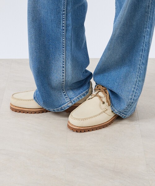 Timberland（ティンバーランド）の「【Timberland/ティンバーランド】Authentics 3 Eye Classic/3EYE CLASSIC LUG/スリーアイ クラシック（モカシン/デッキシューズ・メンズ・ブラウン/ボルドー/チャコールグレー/ライトベージュ・7/8/9）」の3枚目の写真