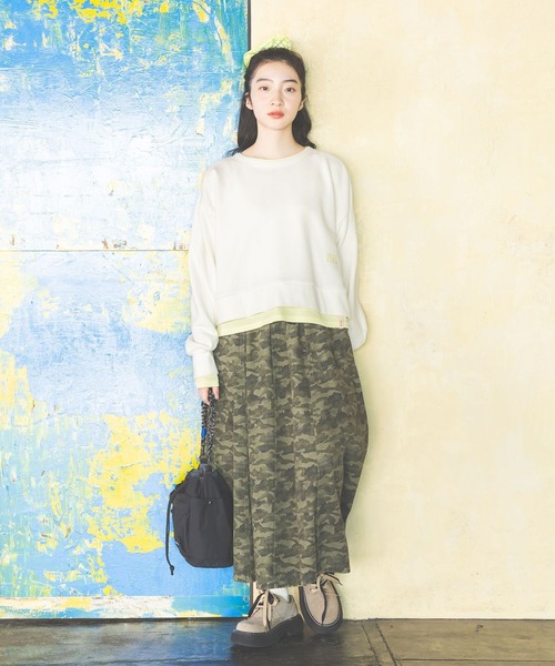 niko and...（ニコアンド）の「ベルトフレアスカート（スカート・レディース・ライトグリーン/クリーム/ライトグレー/インディゴブルー/チャコール/グレー系その他/グレー/ブラック/アニマル/ライトインディゴブルー/サックスブルー/ネイビー/ベージュ/サンドグレー・MEDIUM/LARGE）」の21枚目の写真