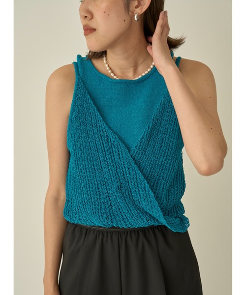 emmi（エミ）の「コードニットタンクトップ（ニット/セーター・レディース・ブラック/ライトベージュ/ターコイズブルー・FREE）」の3枚目の写真