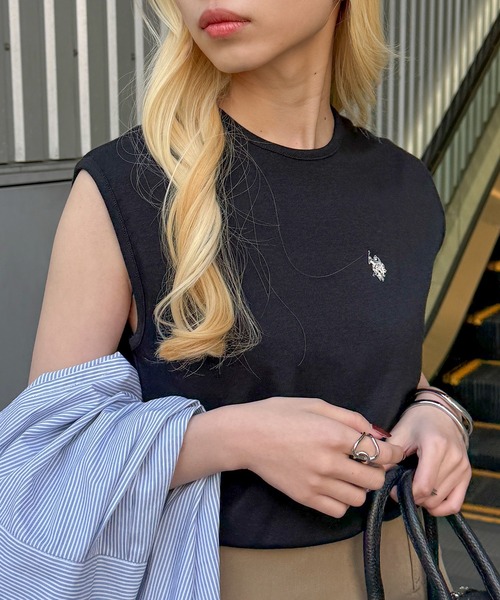 U.S. POLO ASSN.(ユーエスポロアッスン)の「【U.S. POLO ASSN.】限定商品 Beauty smooth sleeveless Tee スムースノースリーブトップス(Tシャツ/カットソー・レディース・ホワイト/ライトカーキ/ピンク/ボルドー/ネイビー/ブラック/サックスブルー/ネイビー系3/ブラック系その他3/バーガンディー/ブラウン・M/L)」の1枚目の写真
