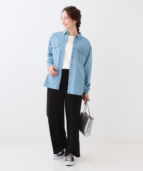 SHOO・LA・RUE(シューラルー)の「【洗える/S-LL】大人のこなれコーデに やわらかデニムシャツ(シャツ/ブラウス・レディース・ブルー/チャコールグレー/ネイビー・02/01/04/03)」の10枚目の写真
