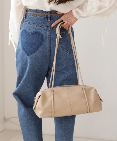 Bab（バブ）の「メタリックオーバルボストンバッグ / ペットボトル収納可能（ボストンバッグ・レディース・オフホワイト/ベージュ/ピンク/ブラック・ONESIZE）」の10枚目の写真