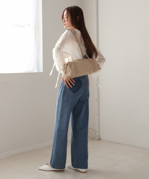 Bab（バブ）の「メタリックオーバルボストンバッグ / ペットボトル収納可能（ボストンバッグ・レディース・オフホワイト/ベージュ/ピンク/ブラック・ONESIZE）」の11枚目の写真