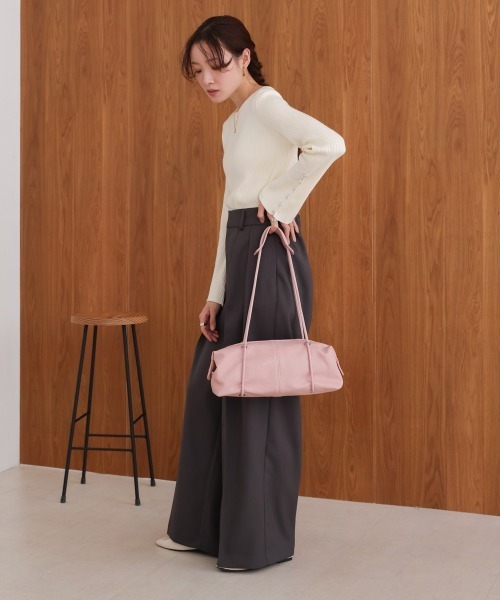 Bab（バブ）の「メタリックオーバルボストンバッグ / ペットボトル収納可能（ボストンバッグ・レディース・オフホワイト/ベージュ/ピンク/ブラック・ONESIZE）」の13枚目の写真