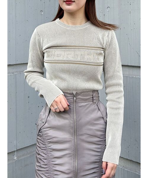 MURUA(ムルーア)の「バイカラーロゴニット(ニット/セーター・レディース・アイボリー/ブラック/オレンジ/ブルー/ブラウン・FREE)」の21枚目の写真