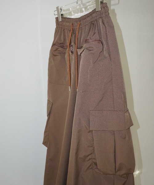 chuclla（チュクラ）の「立体ポケット ワイドカーゴ chw25s037（カーゴパンツ・レディース・ブラウン・L/S/M）」の20枚目の写真