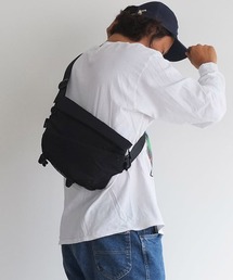 NoiR/�m�A�[��(�m�A�[��)��Hexa shoulder bag / �w�L�T �V�����_�[�o�b�O(�V�����_�[�o�b�O)