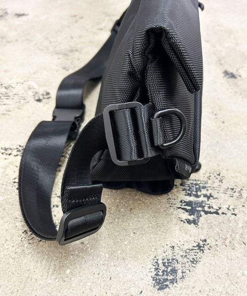 NoiR/ノアール（ノアール）の「Hexa shoulder bag / ヘキサ ショルダーバッグ（ショルダーバッグ・メンズ・ブラック系その他/ブラック・FREE）」の5枚目の写真