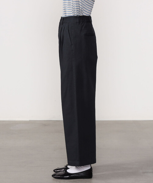 ダントン　墨黒パンツ40サイズ　新品未使用 WOMEN'S LINEN-BLEND EASY CROPPED PANTS（その他パンツ