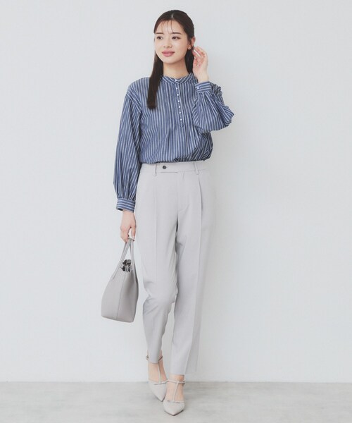 index(インデックス)の「《6color》ラメラインバンドカラーシャツ【洗濯機洗い可/イージーアイロン/防シワ】(シャツ/ブラウス・レディース・ネイビー系2/ライトイエロー系8/パープル系1/サックスブルー系2/ホワイト系8/ホワイト系5・36/42/38/40)」の18枚目の写真