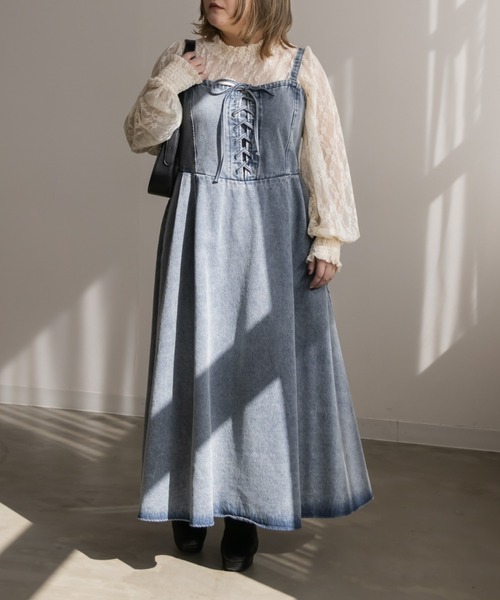 CLETTE(クレット)の「デニムレースアップジャンスカワンピース(ワンピース・レディース・ブルー/ブラック・4L/3L/LL)」の1枚目の写真