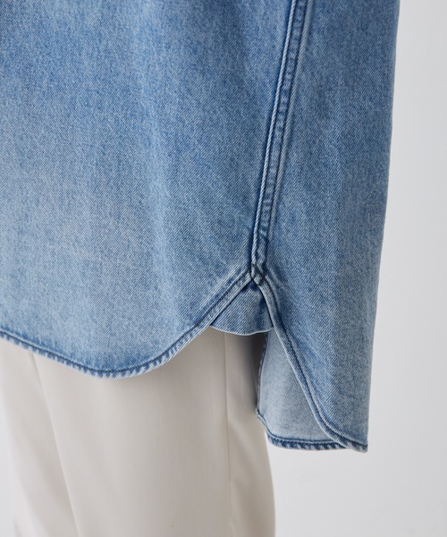 Whim Gazette（ウィムガゼット）の「ドロップデニムシャツ（シャツ/ブラウス・レディース・インディゴブルー/ベージュ・FREE）」の11枚目の写真