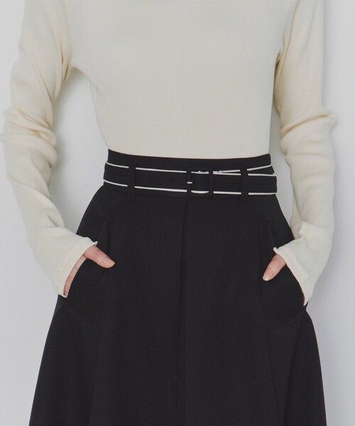 UNITED TOKYO（ユナイテッドトウキョウ）の「【残りわずか！】センタープリーツフレアスカート｜セットアップ可/ウォッシャブル/防シワ/春服（スカート・レディース・グレー/ブラック・1/2）」の13枚目の写真