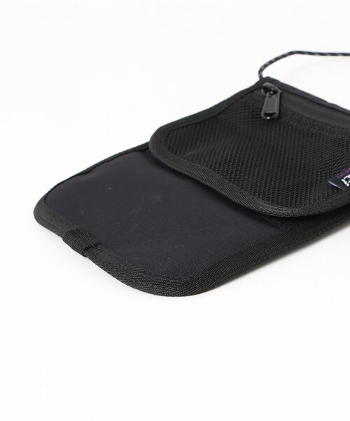 Gramicci（グラミチ）の「【63】【GRAMICCI(グラミチ) 】CORDURA NECK POUCH（ショルダーバッグ・メンズ・ブラック/オリーブ・FREE）」の8枚目の写真
