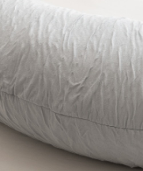 EMOOR(エムール)の「Melty Body Pillow (メルティボディピロー)(クッション/クッションカバー・レディース・グレー・FREE)」の6枚目の写真