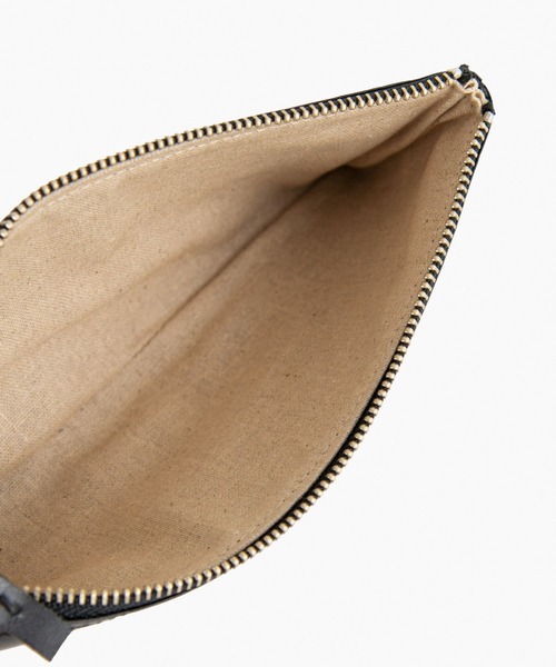 COSMIC WONDER(コズミックワンダー)の「Naturally-tanned leather wallet(財布・レディース・ブラウン/ナチュラル/ブラック・FREE)」の16枚目の写真