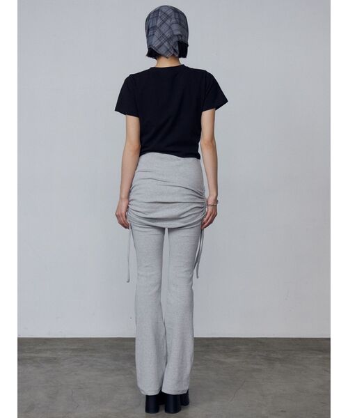 EMODA（エモダ）の「レイヤースカートフィットフレアパンツ（その他パンツ・レディース・ブラック/グレー/ネイビー・FREE）」の13枚目の写真